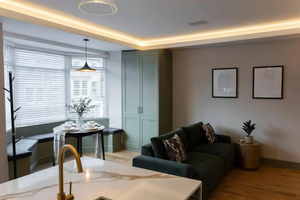 The Verdant Apartment Harrogate 0*,